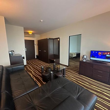 Hotel Business Faltom Gdynia Rumia Εξωτερικό φωτογραφία