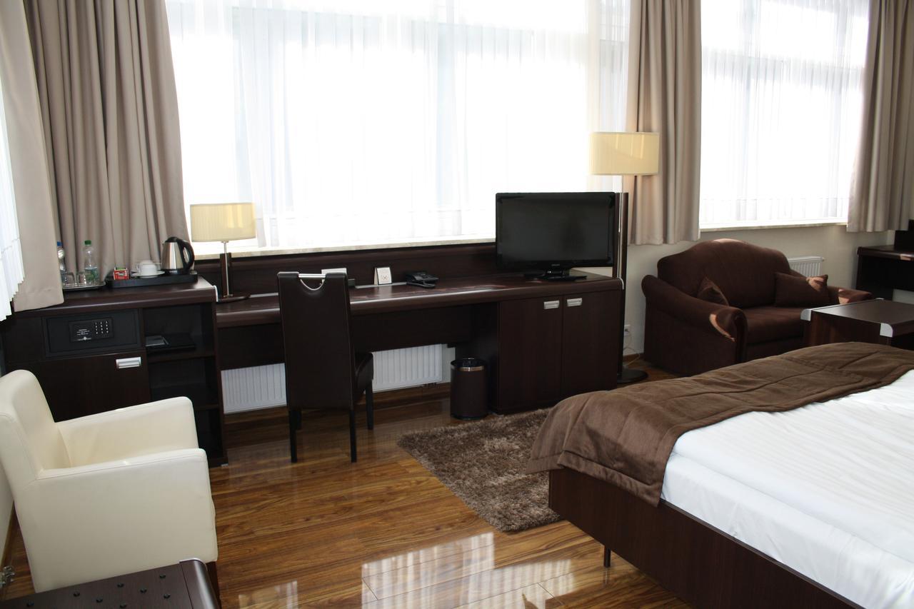 Hotel Business Faltom Gdynia Rumia Εξωτερικό φωτογραφία